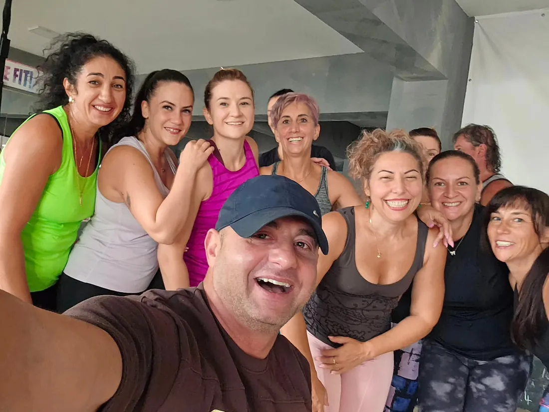 Gusti Fat Lost — antrenament de ars grăsimi