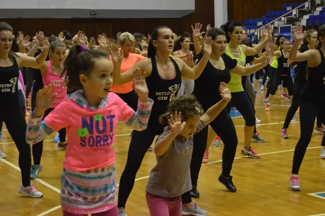 Fitness Maraton — antrenament de masă